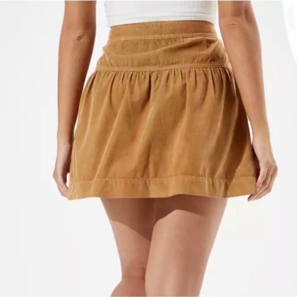 American Eagle Corduroy Mini Skirt Button Front High Rise Size 6 Tan Preppy - Picture 2 of 11